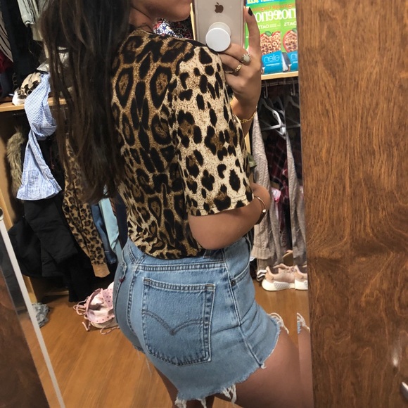 cheetah/ leopard print top! - Picture 2 of 5